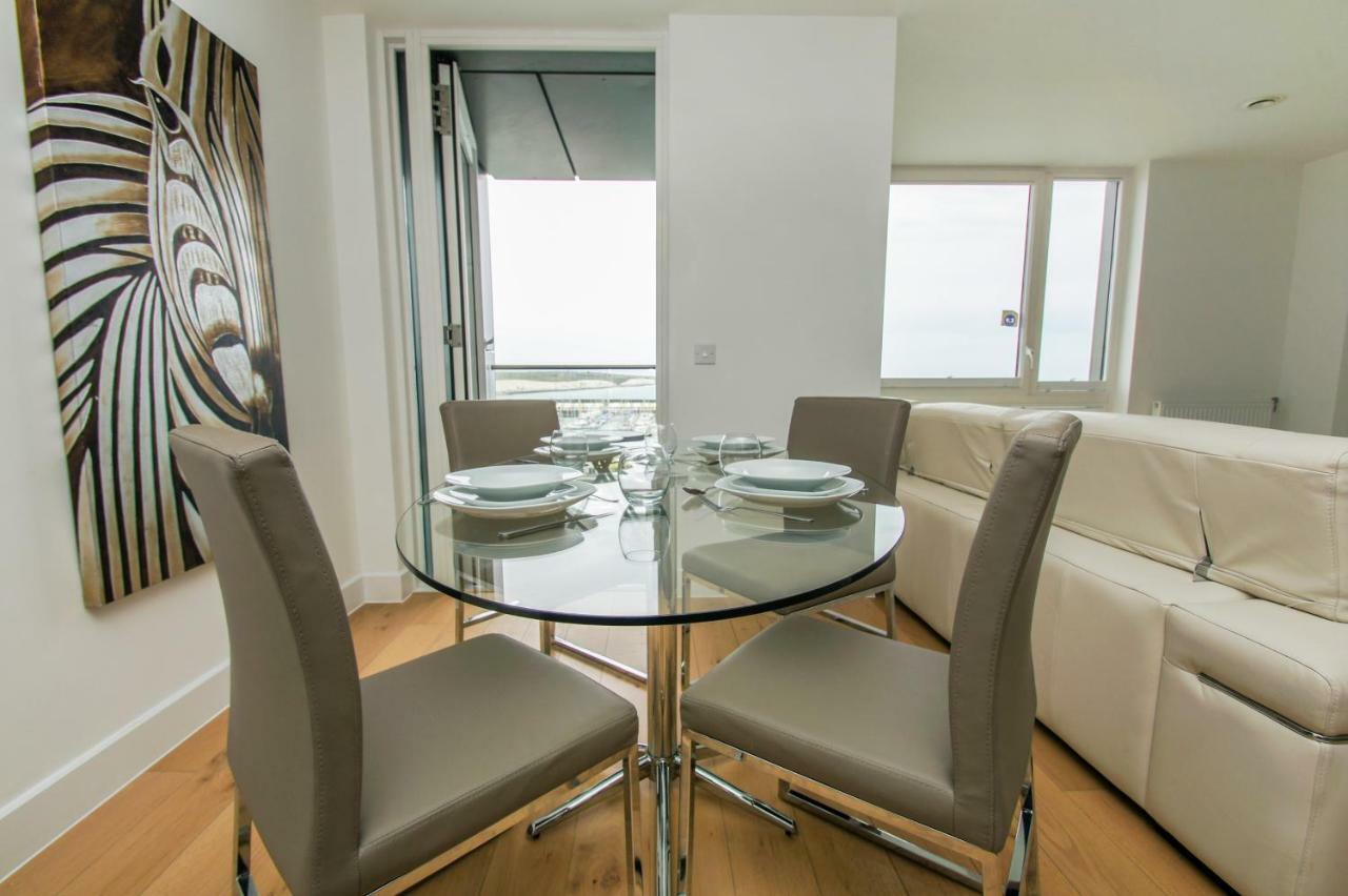 Orion Marina Sea View - Parking - By Brighton Holiday Lets Ngoại thất bức ảnh